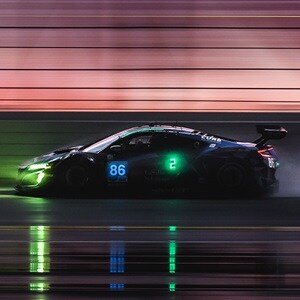 Acura NSX GT3 Evo #86 racing at night