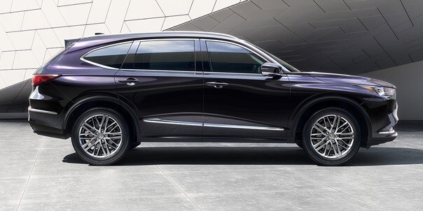 2022 Acura MDX striking profile befitting