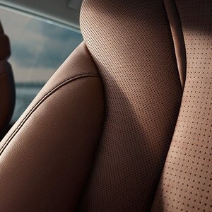 2022 Acura MDX Ultra-refined Advance Package front seats