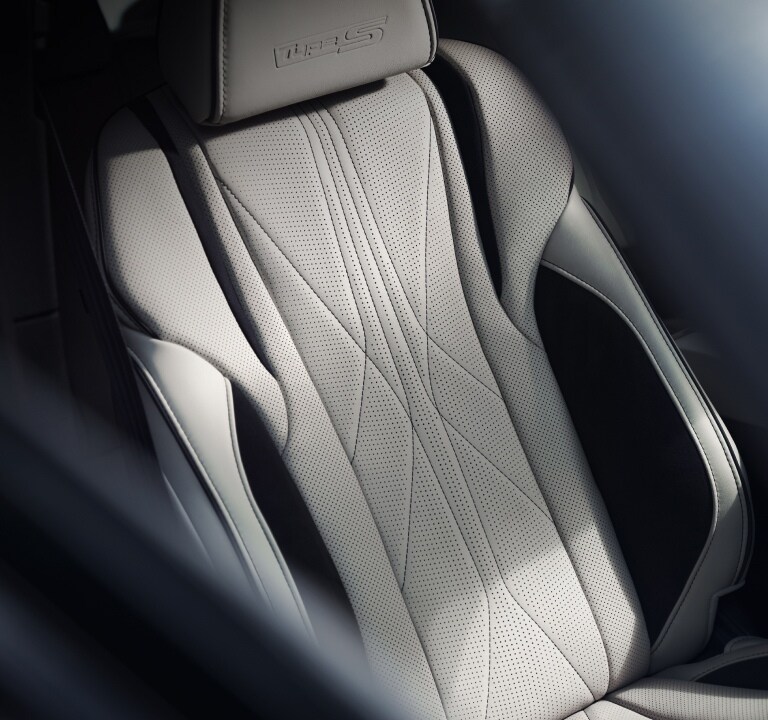 2026 Acura MDX Type S Advance with 16-way power front seats with 9 massage modes